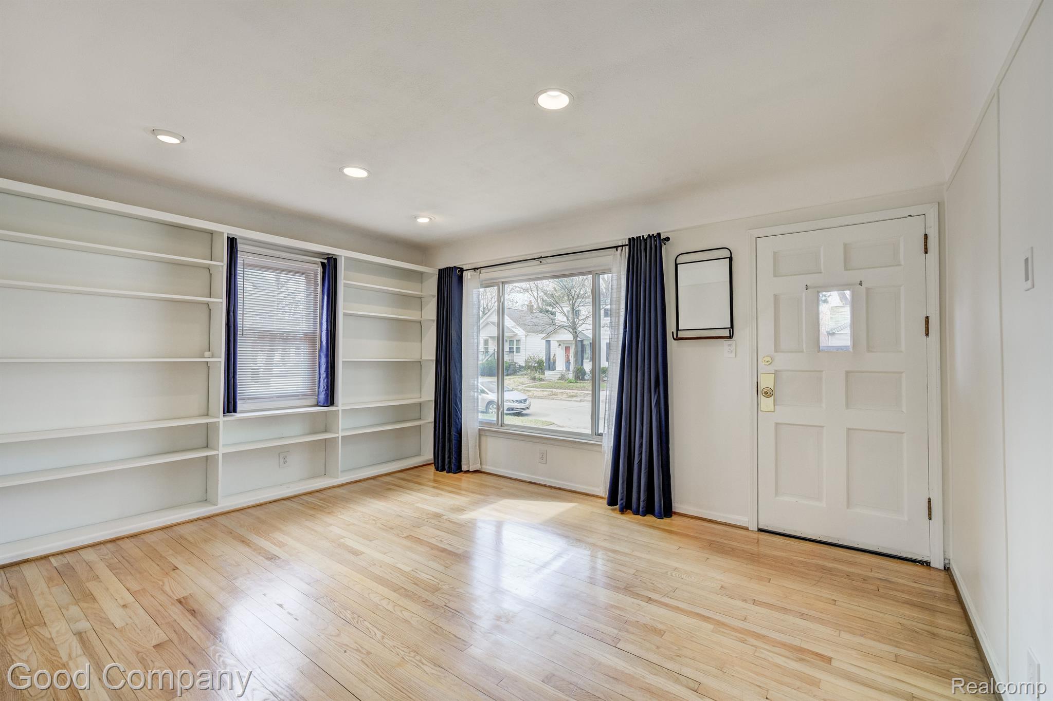 1590 Annabelle St Property Photo 2