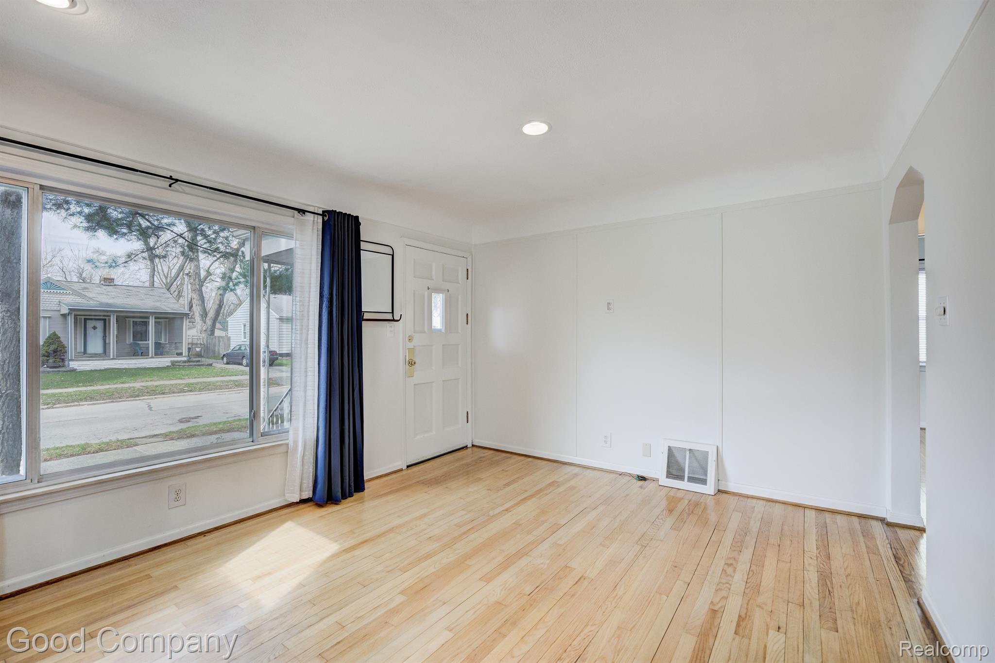 1590 Annabelle St Property Photo 6