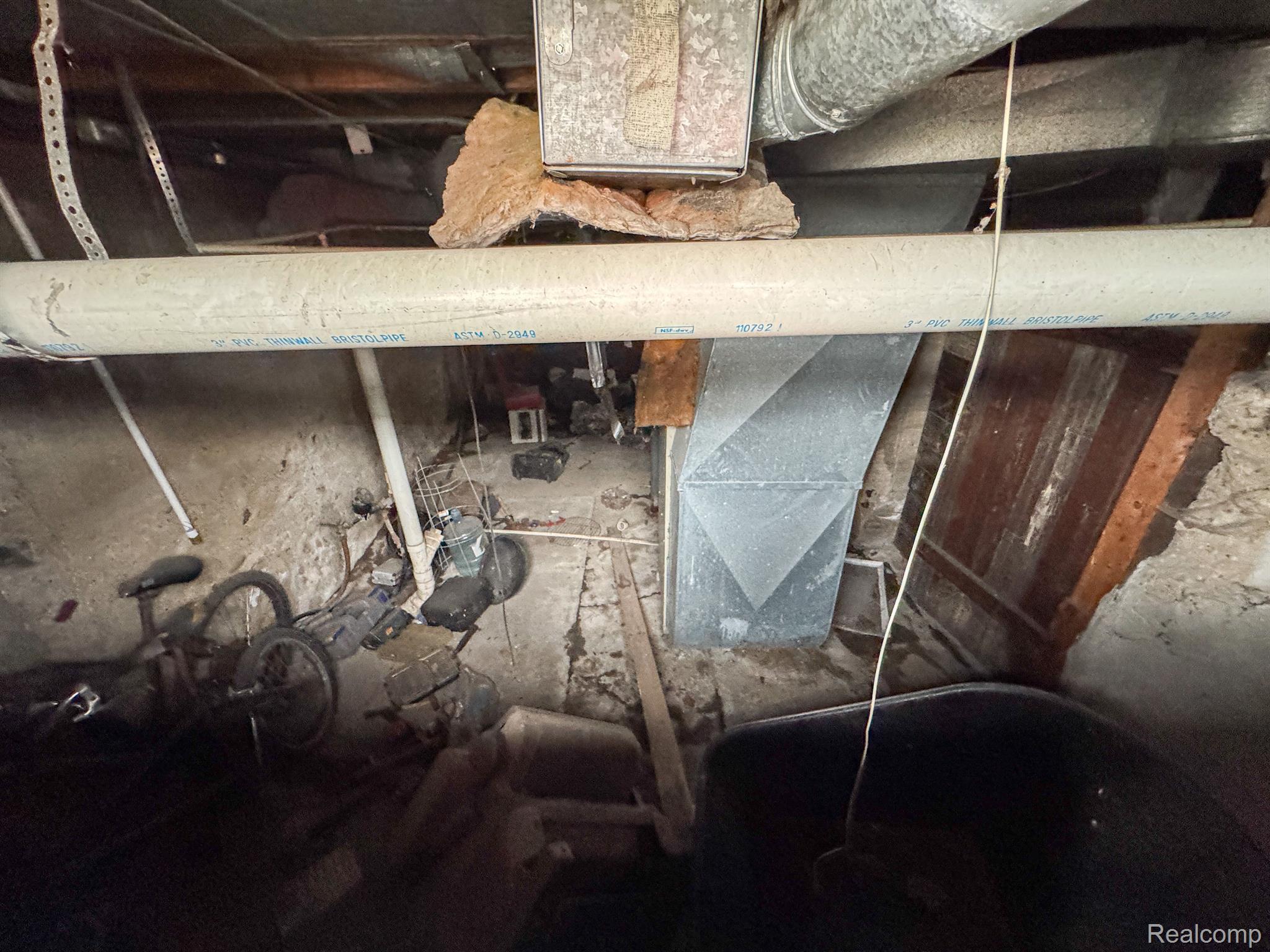 2614 Corunna Rd Property Photo 4
