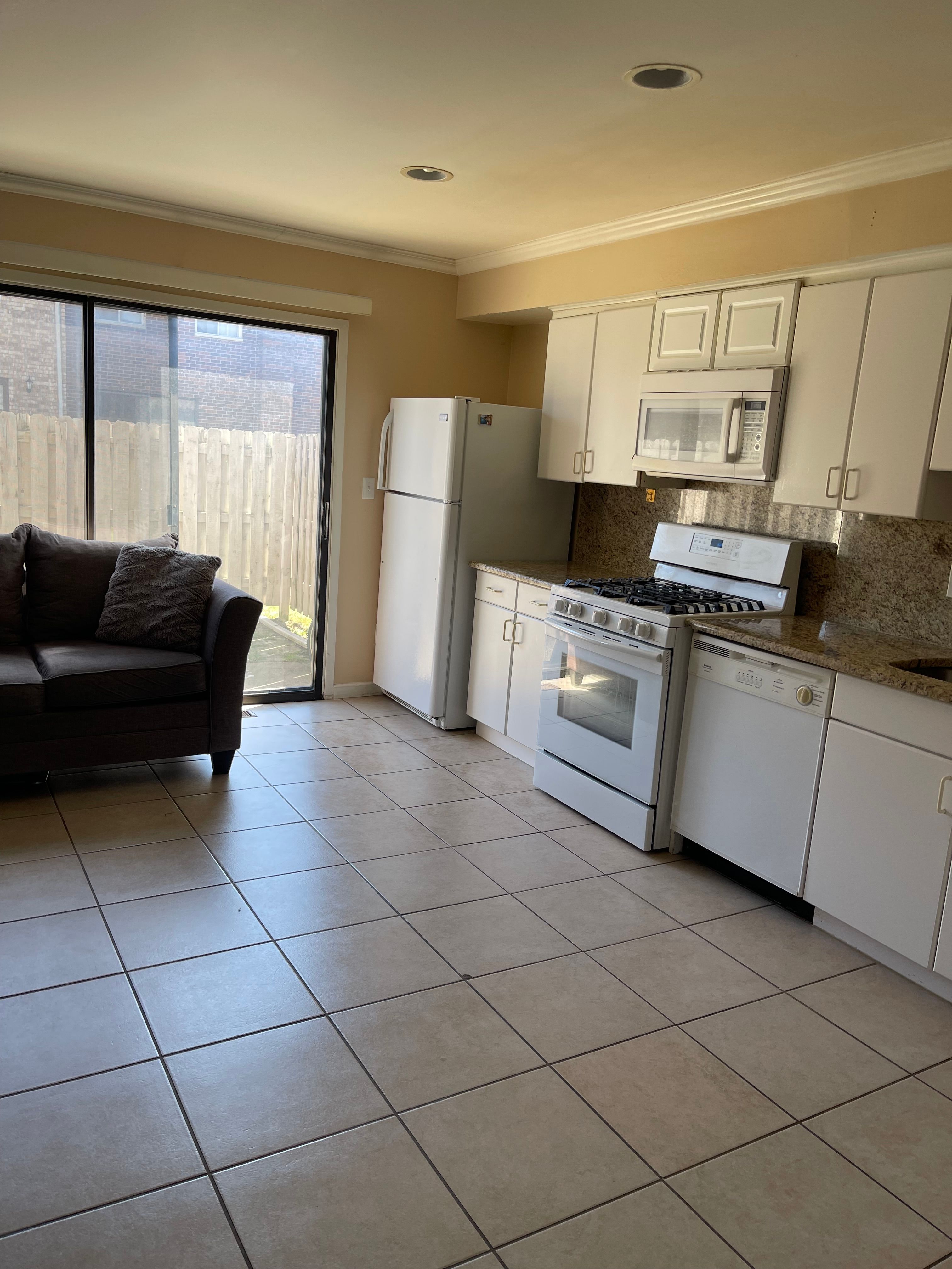 38146 Jamestown Dr Property Photo 11