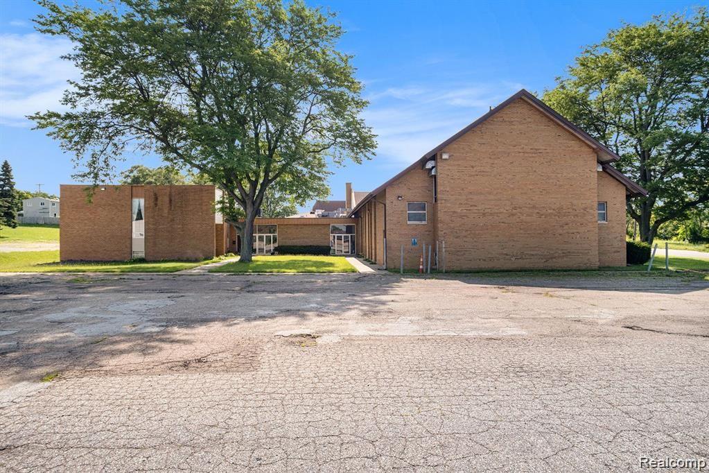 3202 Flushing Rd Property Photo 2