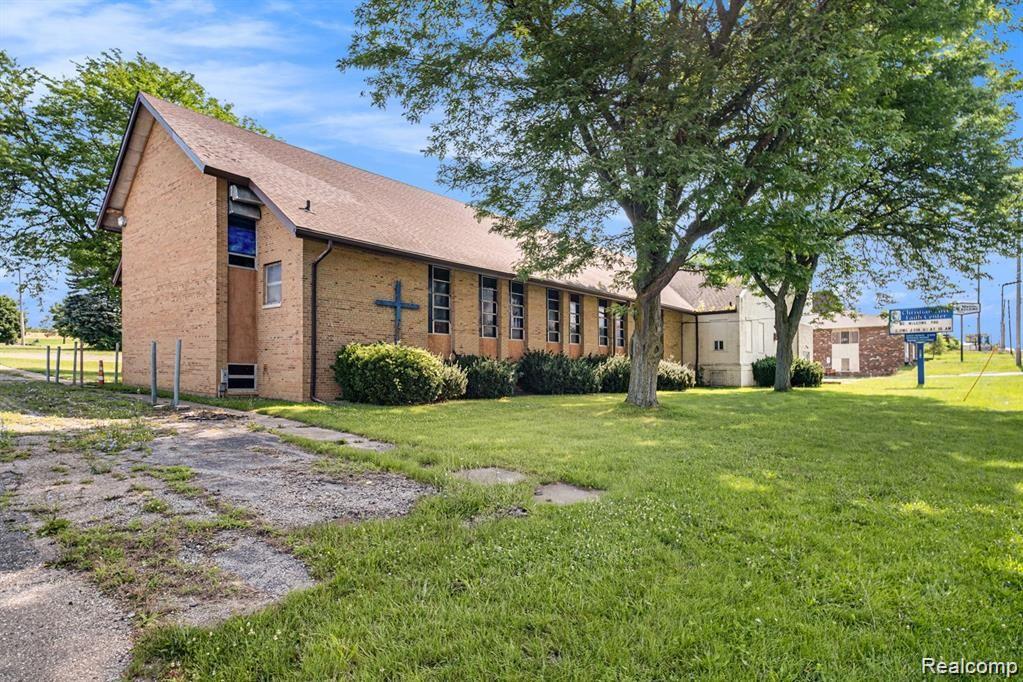 3202 Flushing Rd Property Photo 4