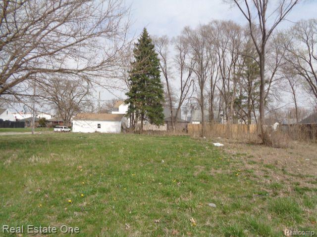 12940 Dwyer St Property Photo 2