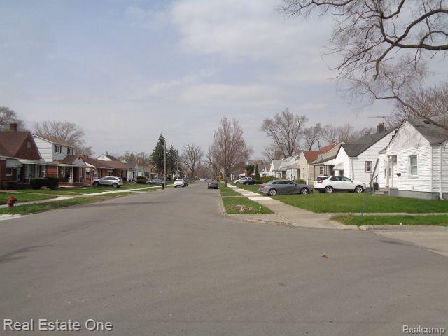 12940 Dwyer St Property Photo 7