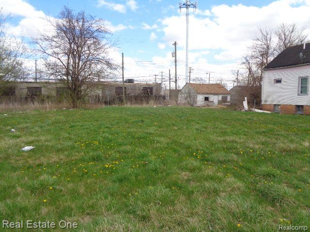 11670 Saint Louis St Property Photo 3
