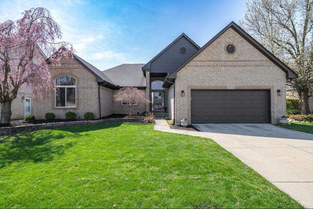 15752 Custer Dr Property Photo 1