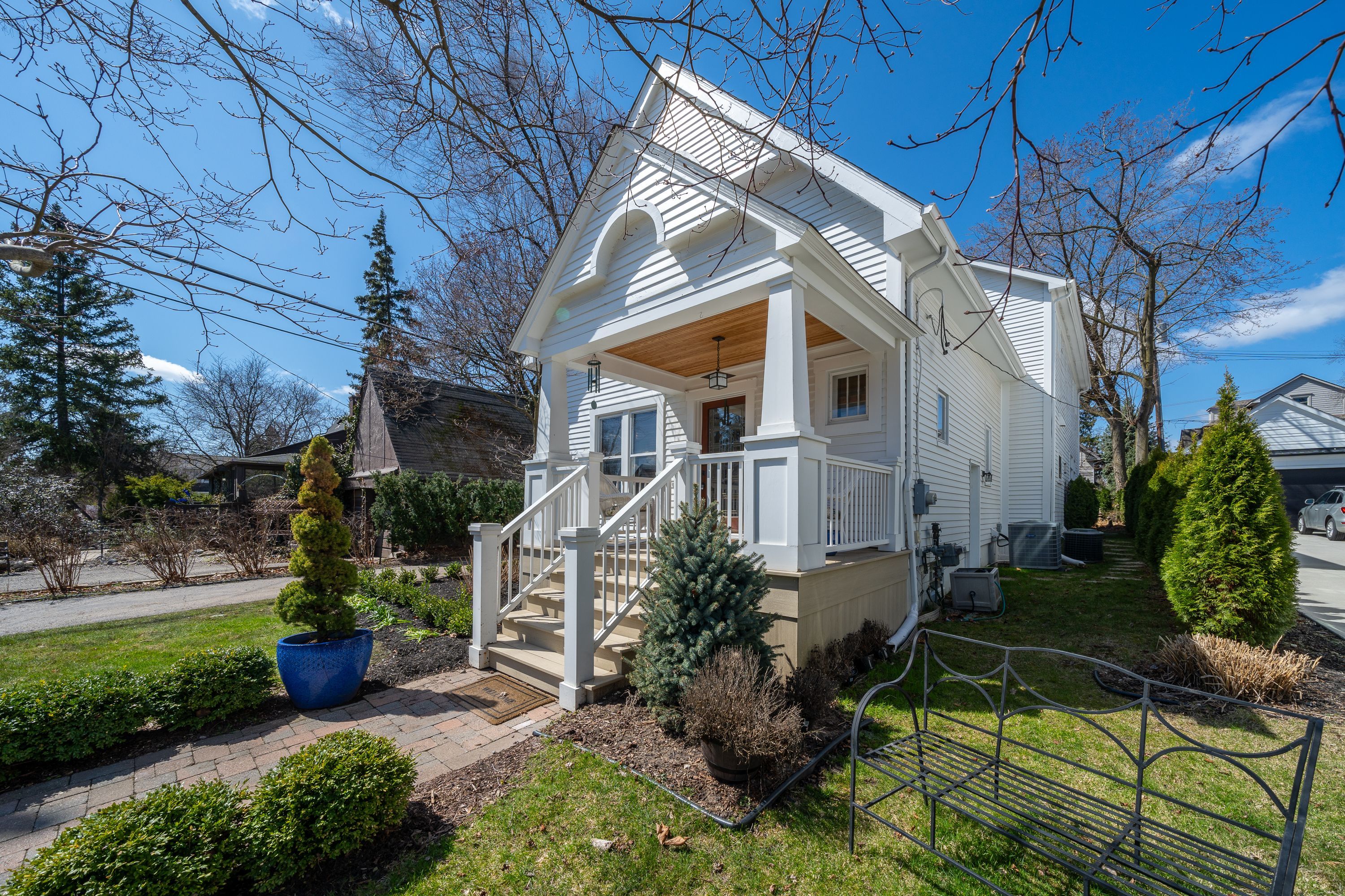 1044 Clark St Property Photo 1
