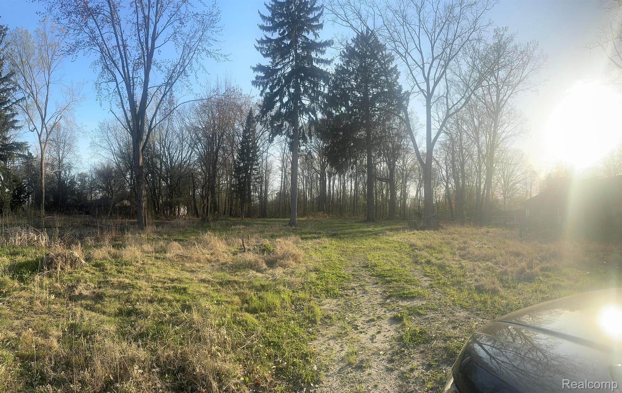 24960 Crocker Blvd Property Photo 2