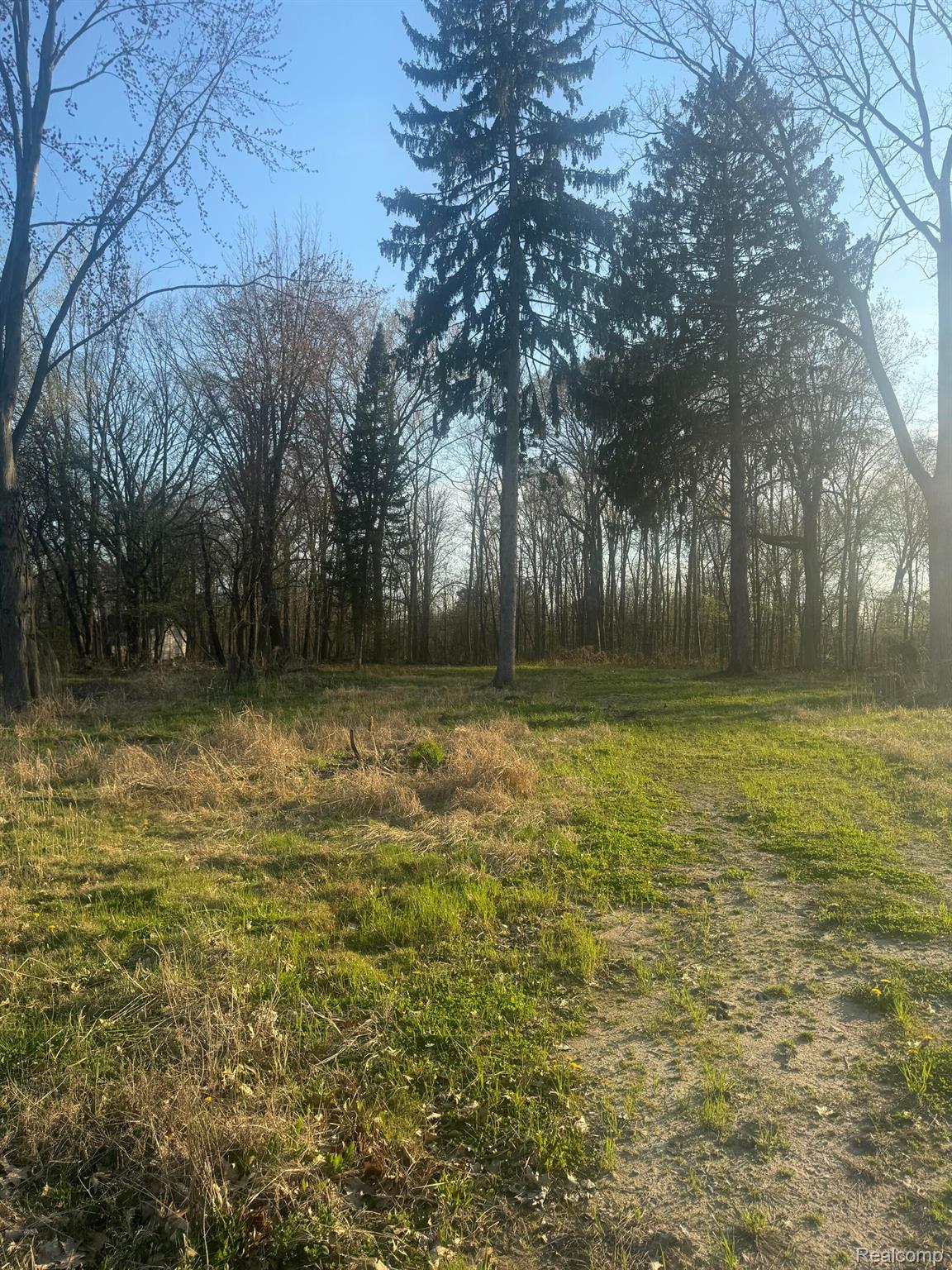 24960 Crocker Blvd Property Photo 3