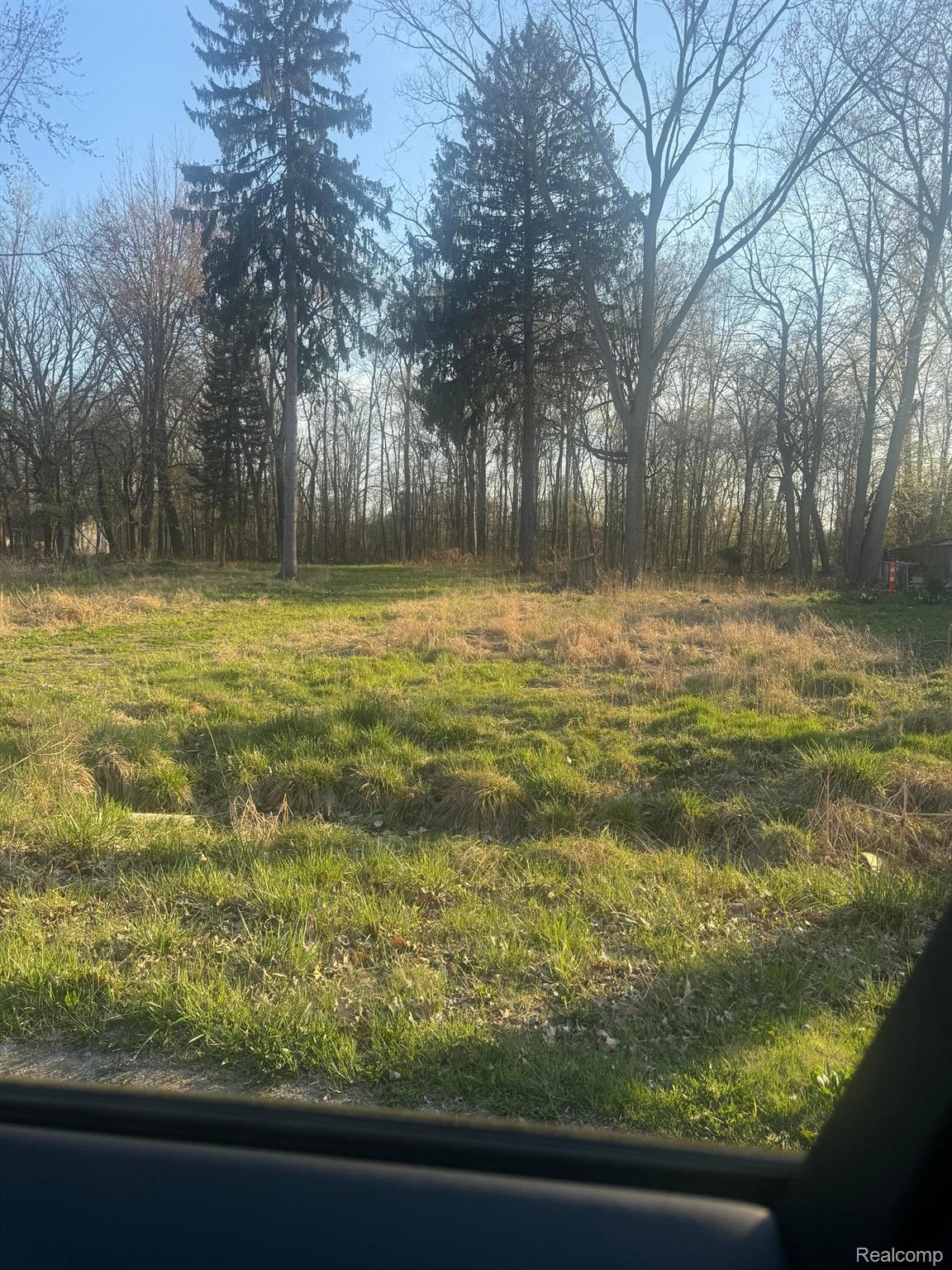 24960 Crocker Blvd Property Photo 4