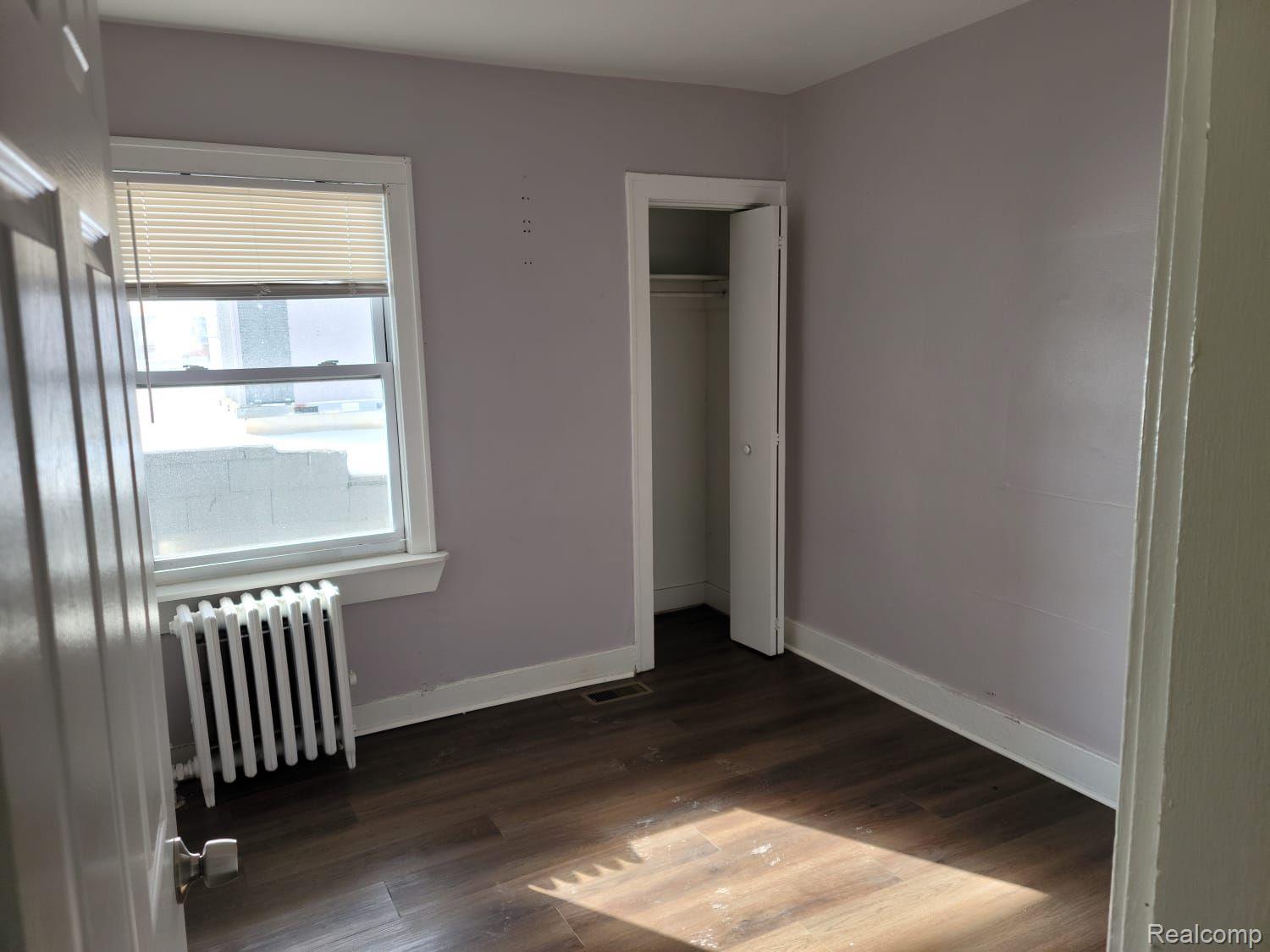 22641 Van Dyke Ave Property Photo 8