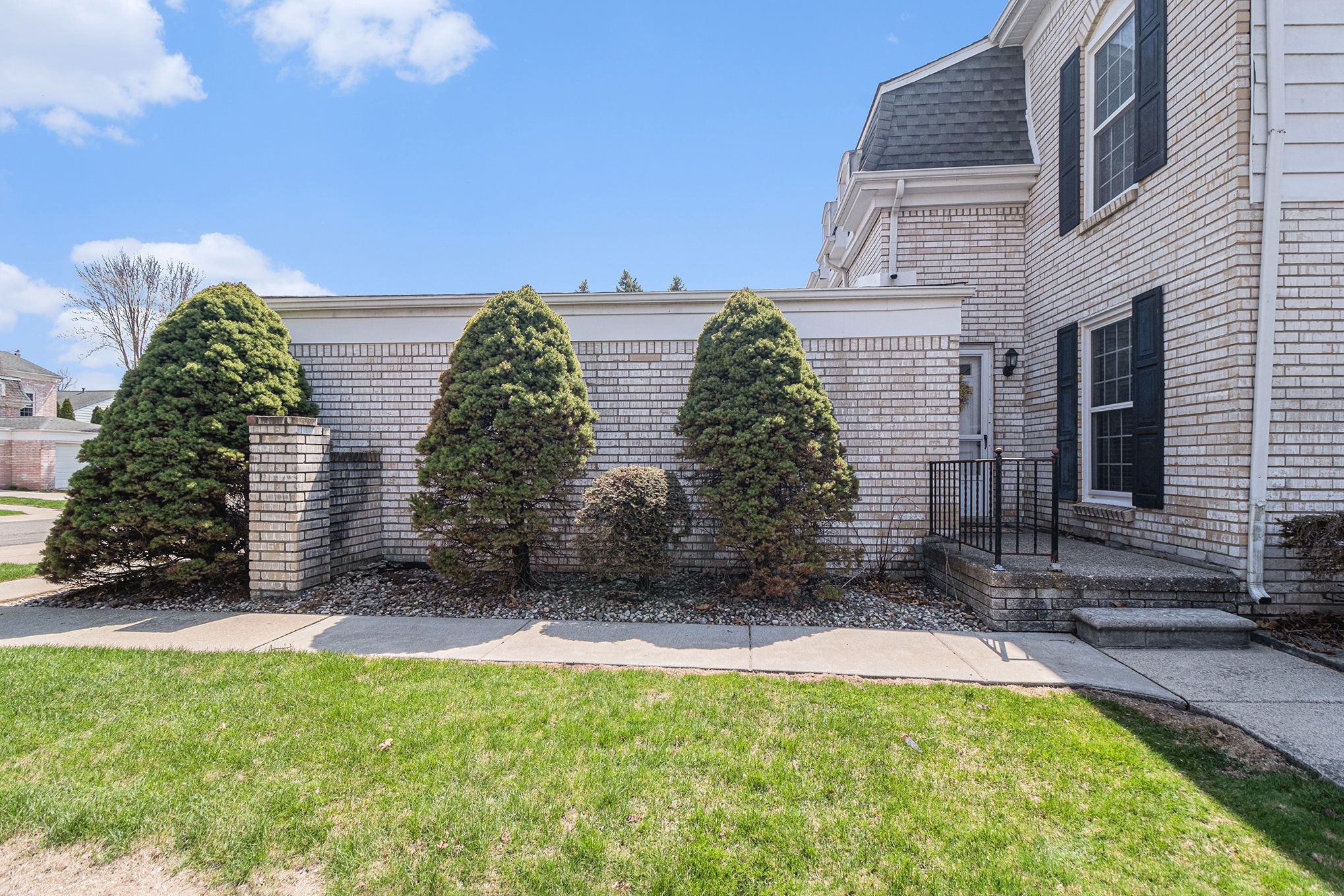 156 Stratford Ln Property Photo 15