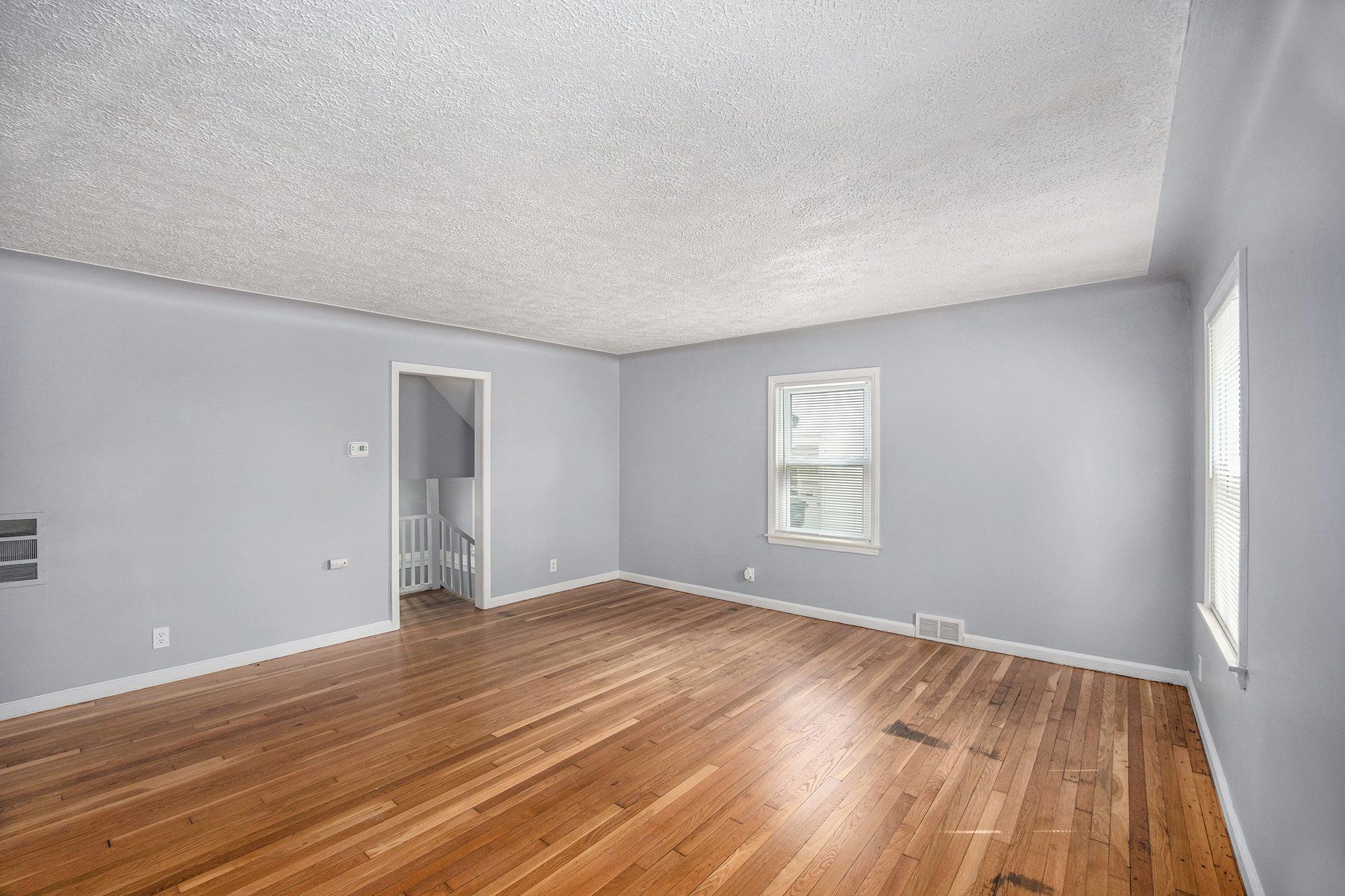 1082 Ford Blvd Property Photo 6