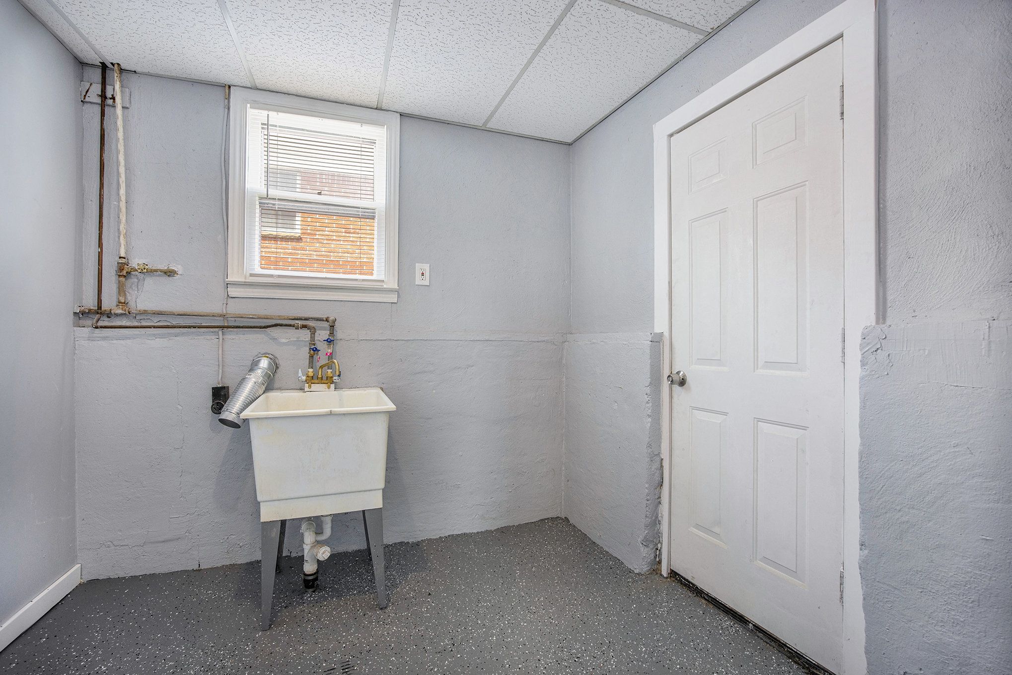 1082 Ford Blvd Property Photo 14