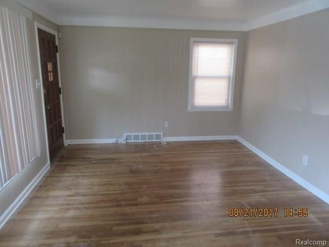 9934 Appleton Ave Property Photo 3
