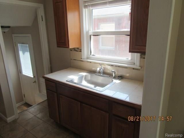 9934 Appleton Ave Property Photo 11