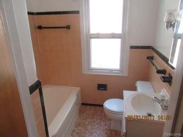 9934 Appleton Ave Property Photo 12