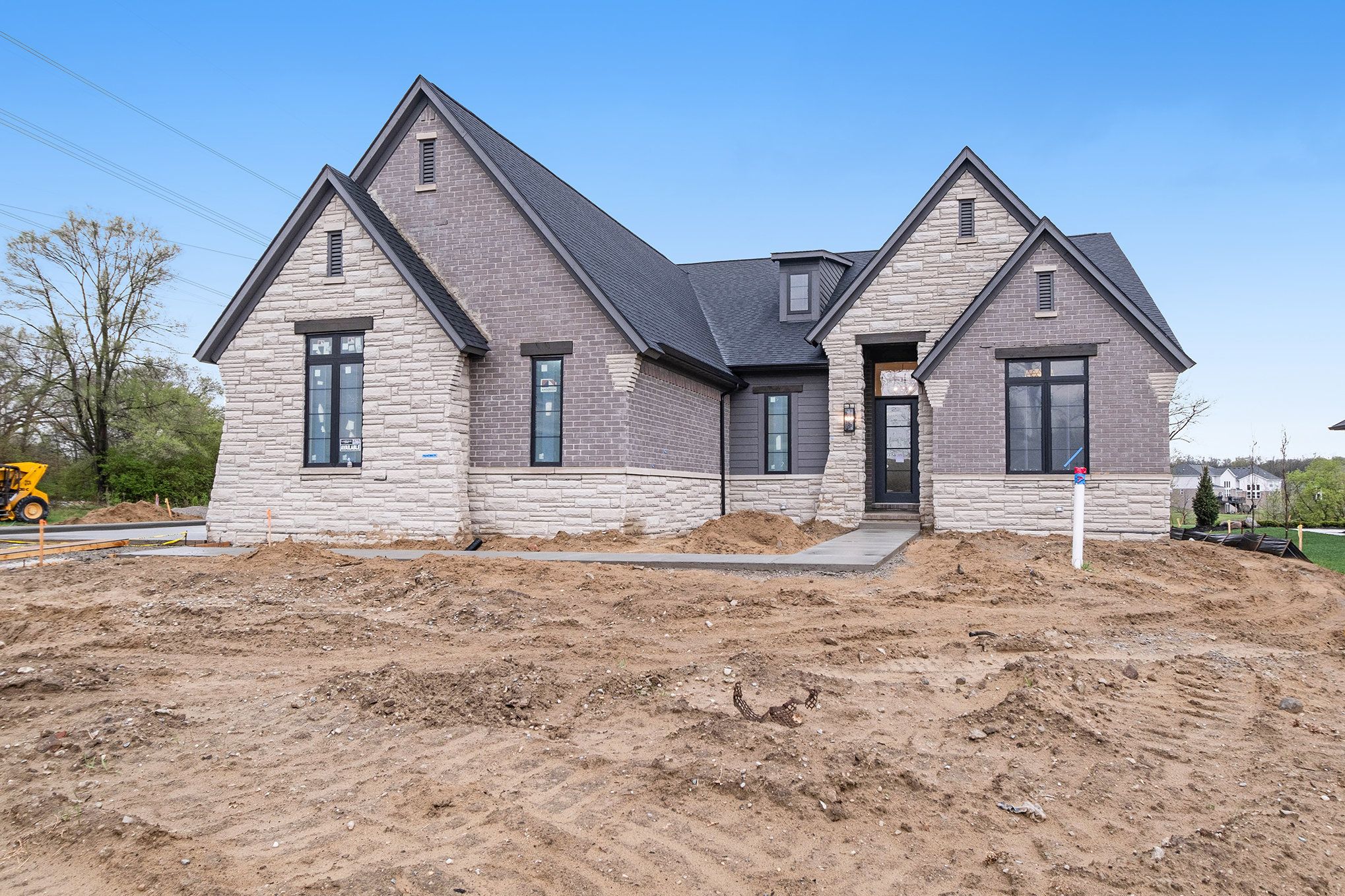 12771 N Pointe Dr Property Photo 1