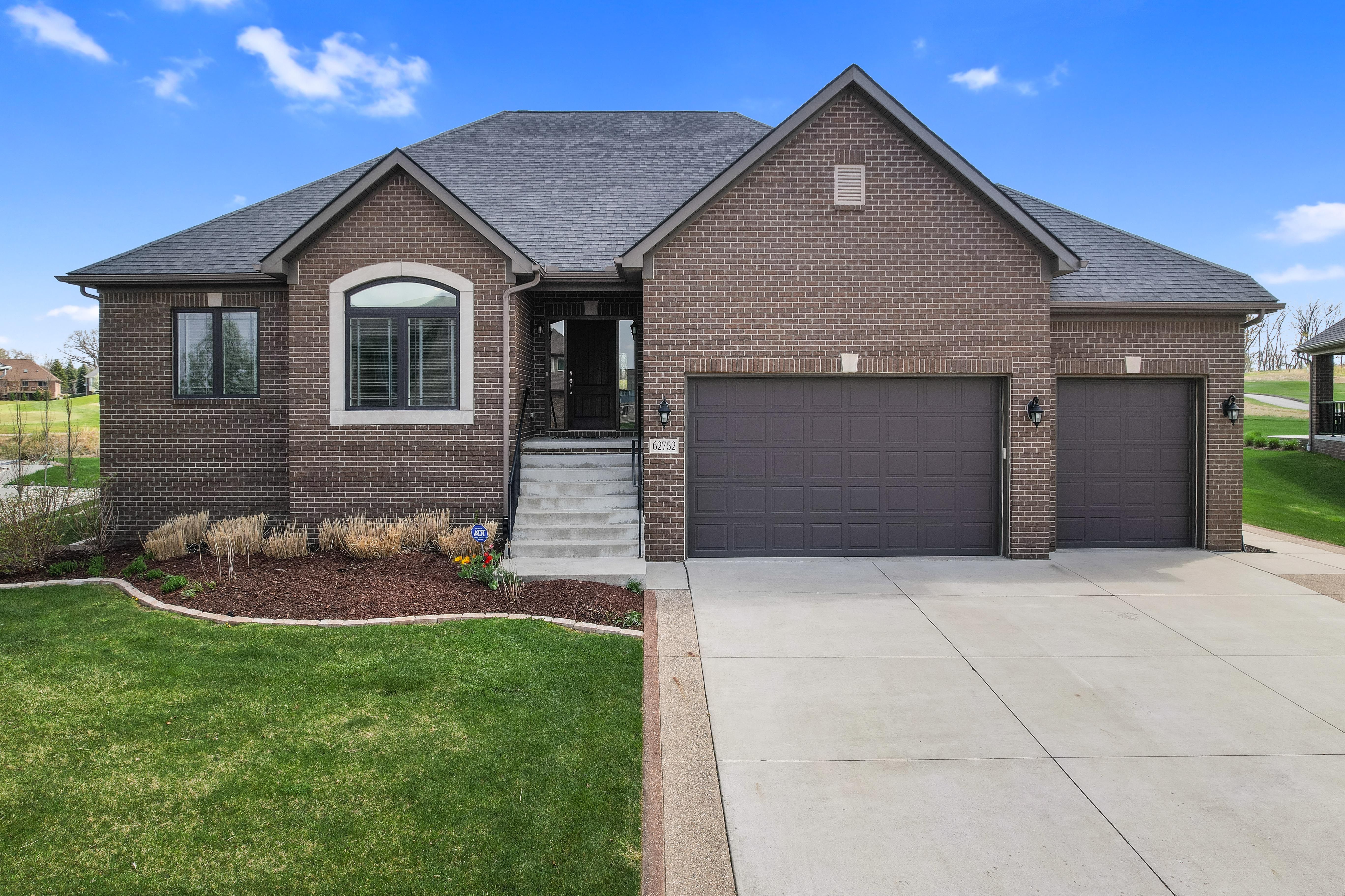 62752 Sawgrass Dr Property Photo 1