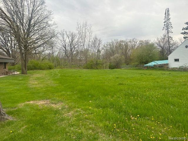 5141 W Bristol Rd Property Photo 1