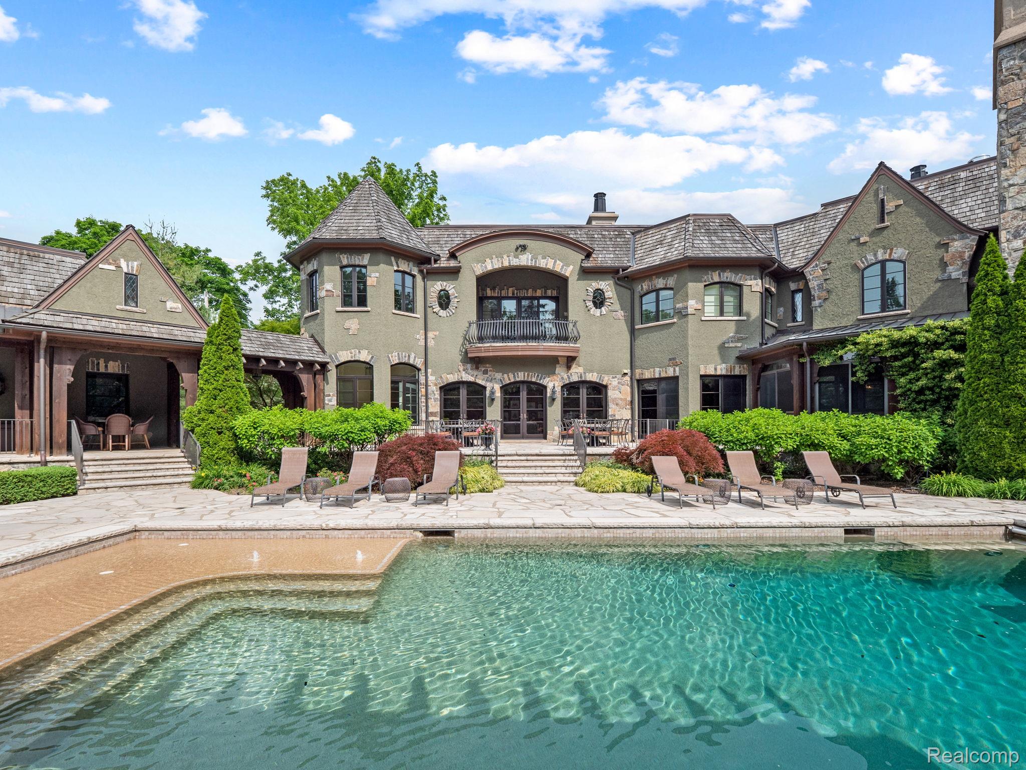 26565 Scenic Property Photo 1