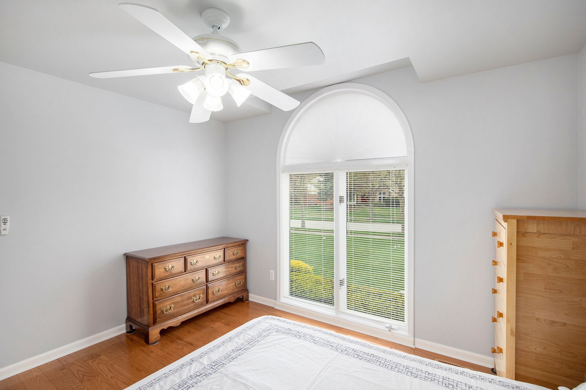 1204 Bradbury Dr Property Photo 28
