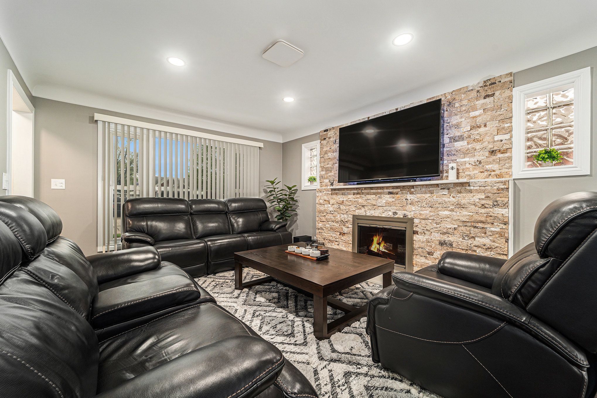 8373 Mckinley Property Photo 8