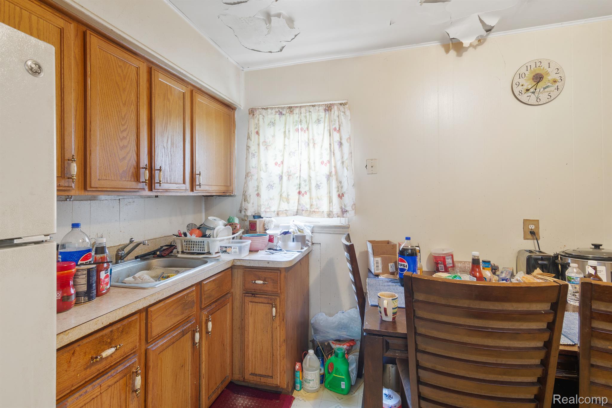 26631 New York St Property Photo 8