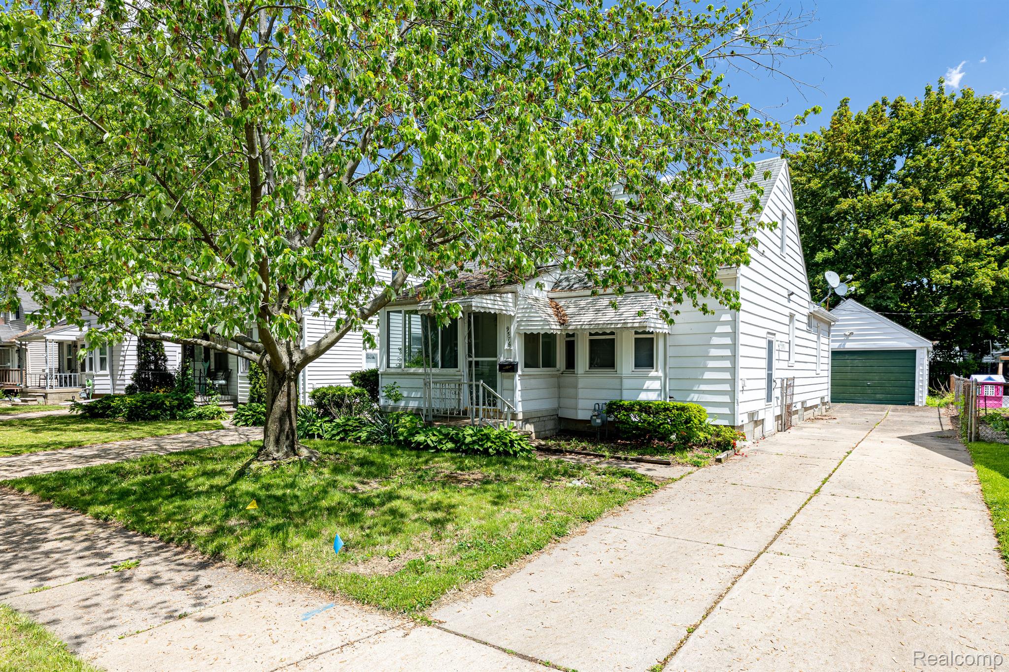 9576 Columbia Property Photo 1