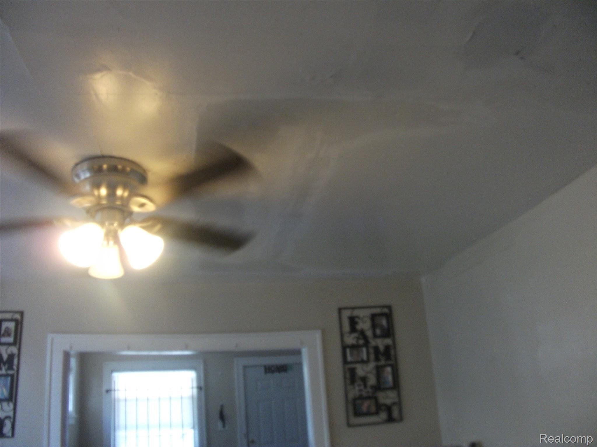 15017 Wildemere St Property Photo 12