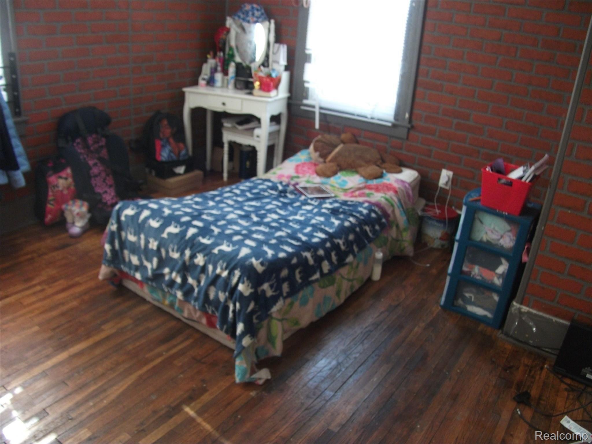 15017 Wildemere St Property Photo 13