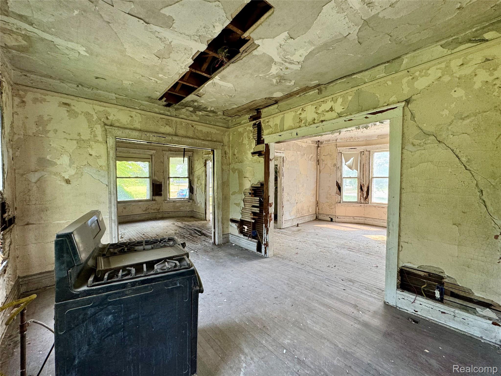 1038 Marston St Property Photo 12