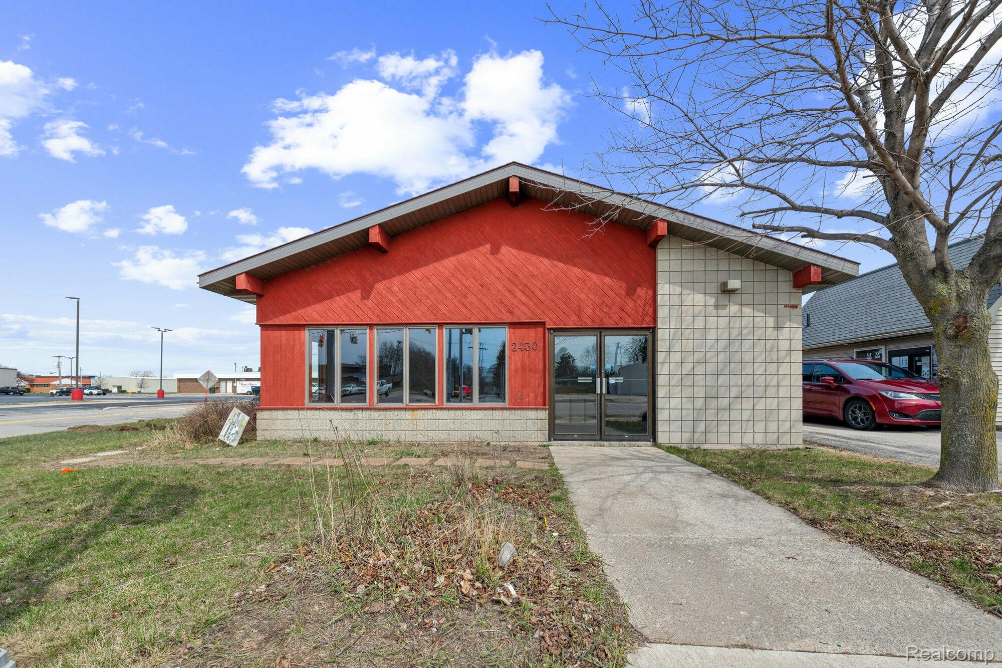 2430 Ludington Street Property Photo 1