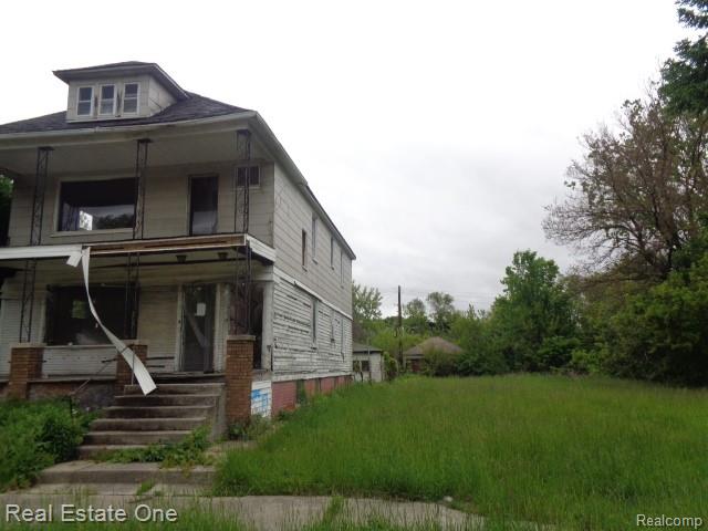 8167 Woodlawn Street Property Photo 3