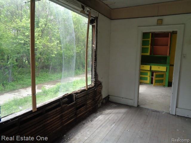 8167 Woodlawn Street Property Photo 7