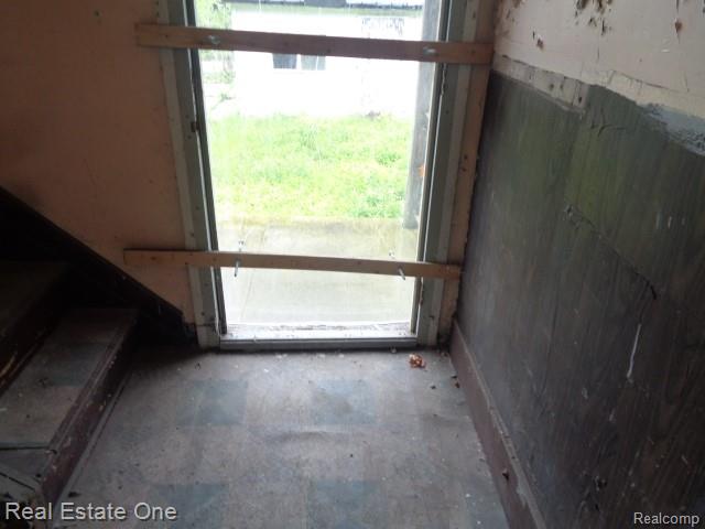 8167 Woodlawn Street Property Photo 9