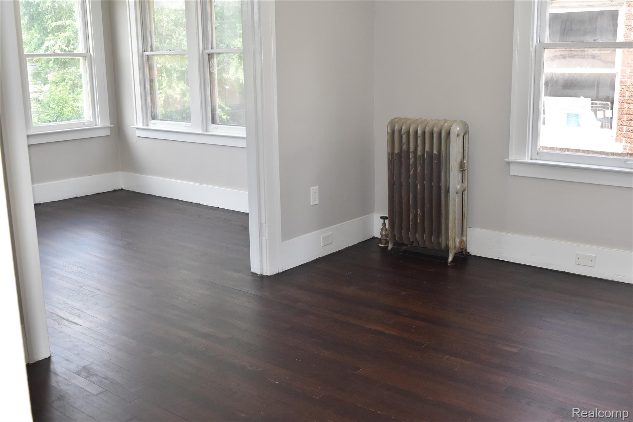 2054 Edison Street Property Photo 26
