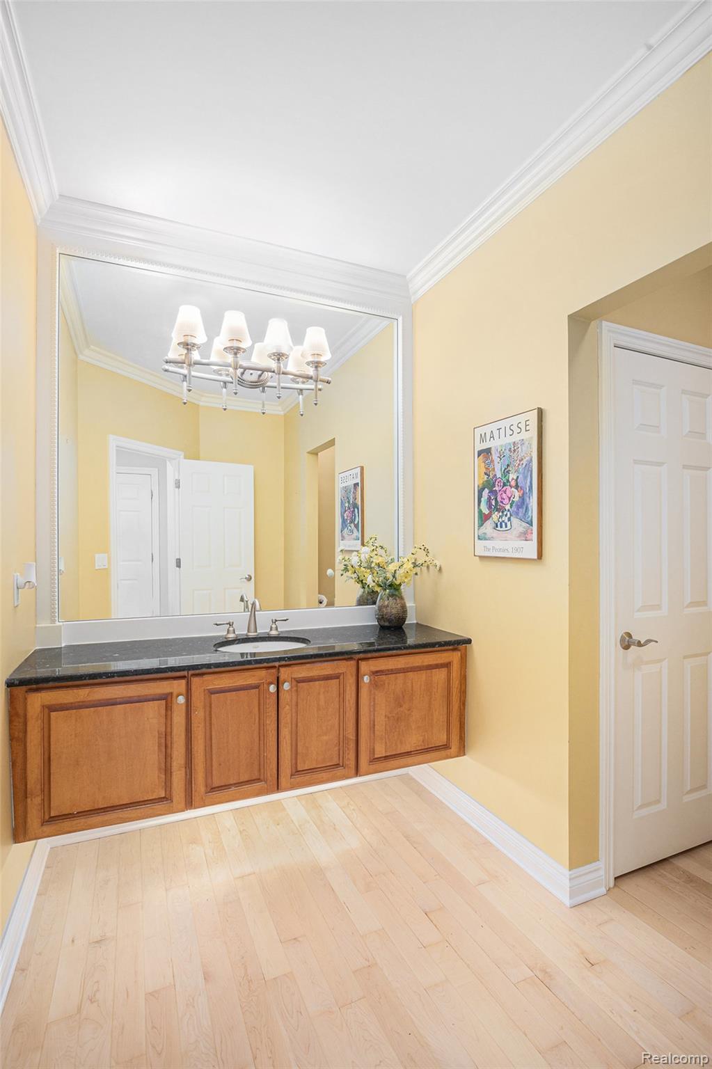 846 Majestic Property Photo 15