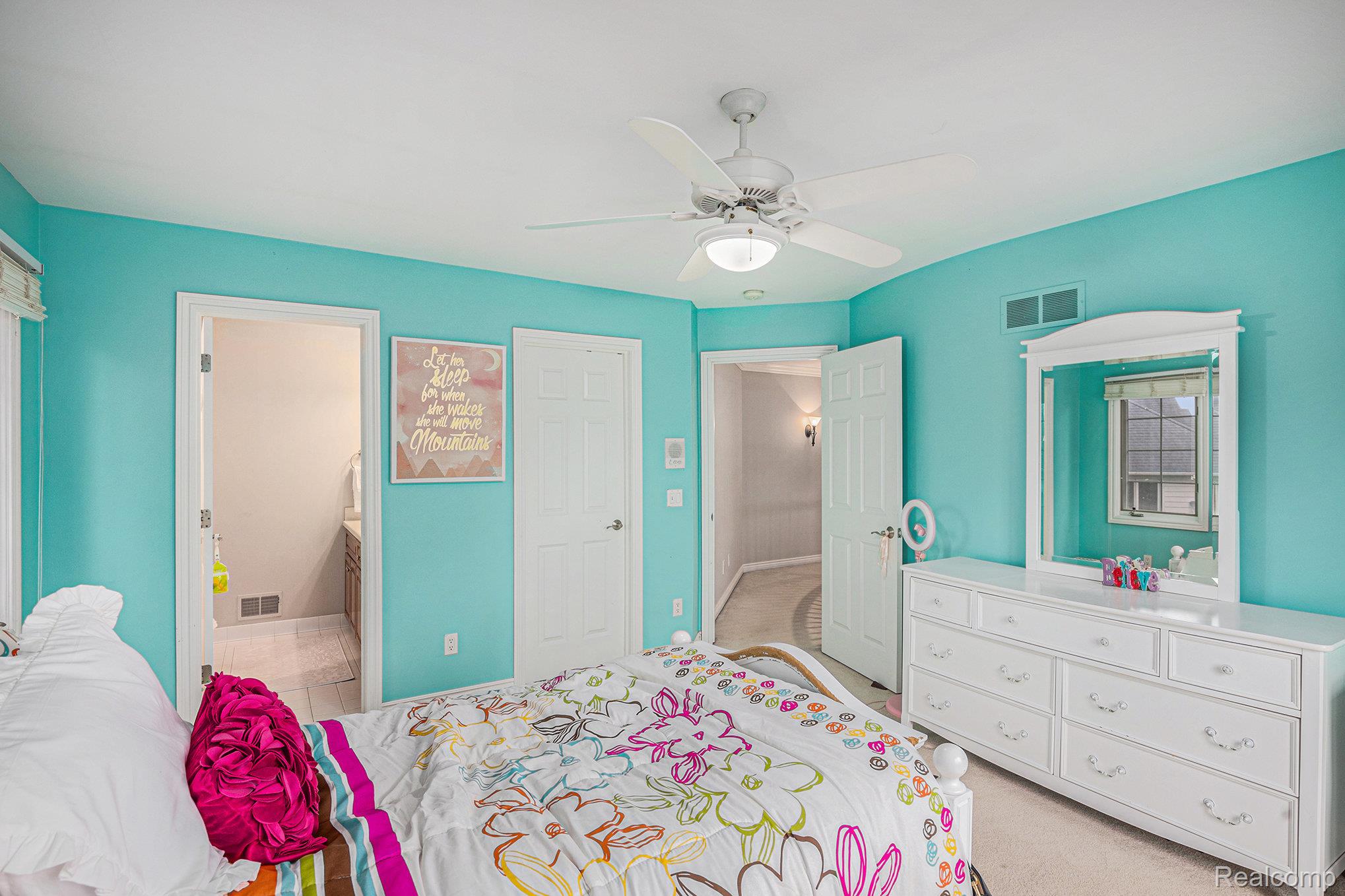 846 Majestic Property Photo 24