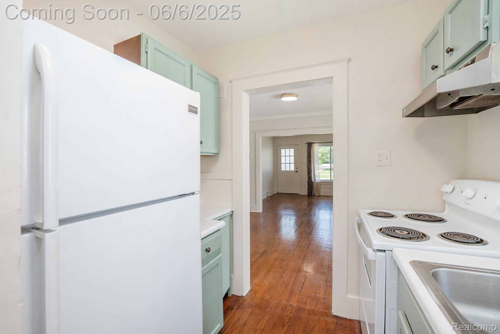 838 Pinecrest Dr Property Photo 8