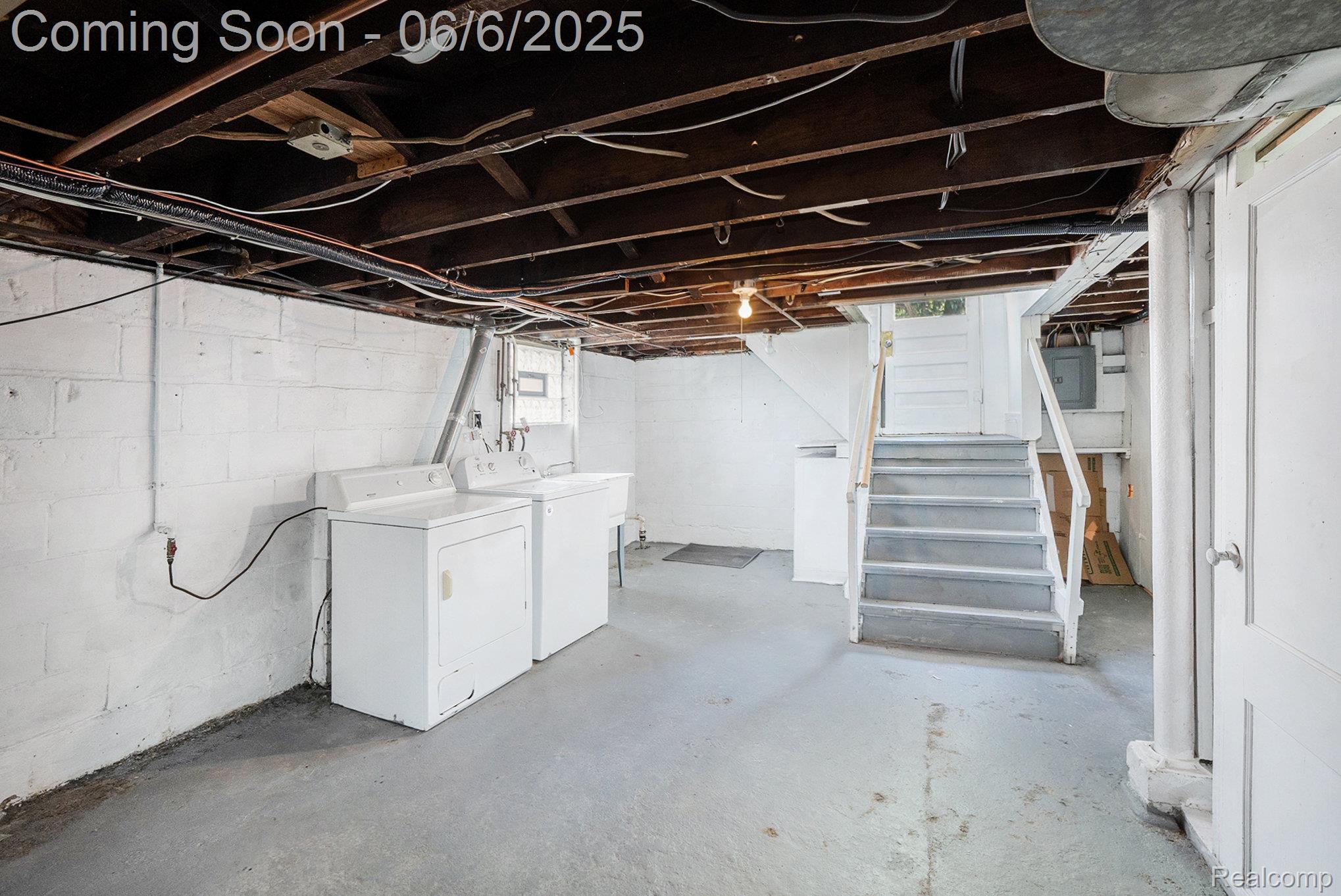 838 Pinecrest Dr Property Photo 14