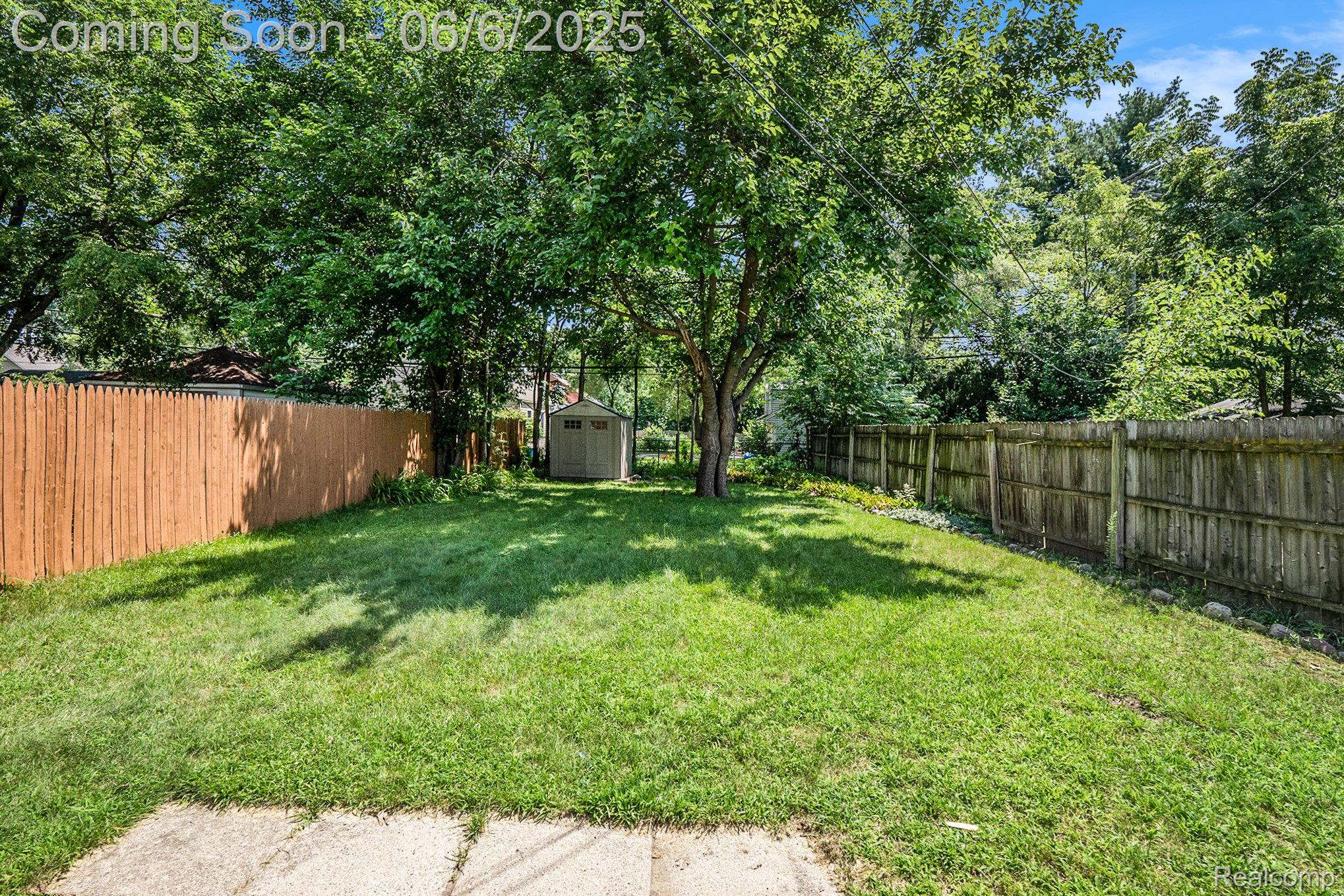 838 Pinecrest Dr Property Photo 15
