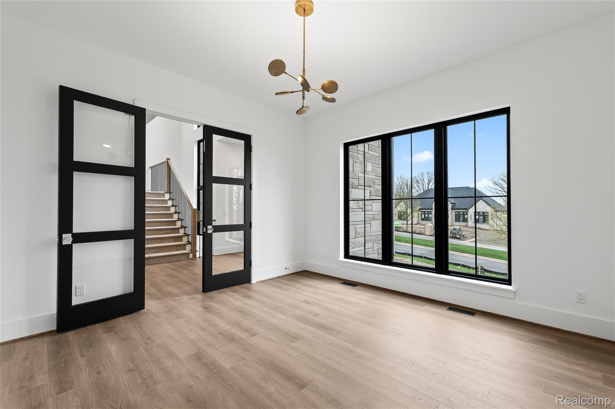 4369 The Heights Boulevard Property Photo 25