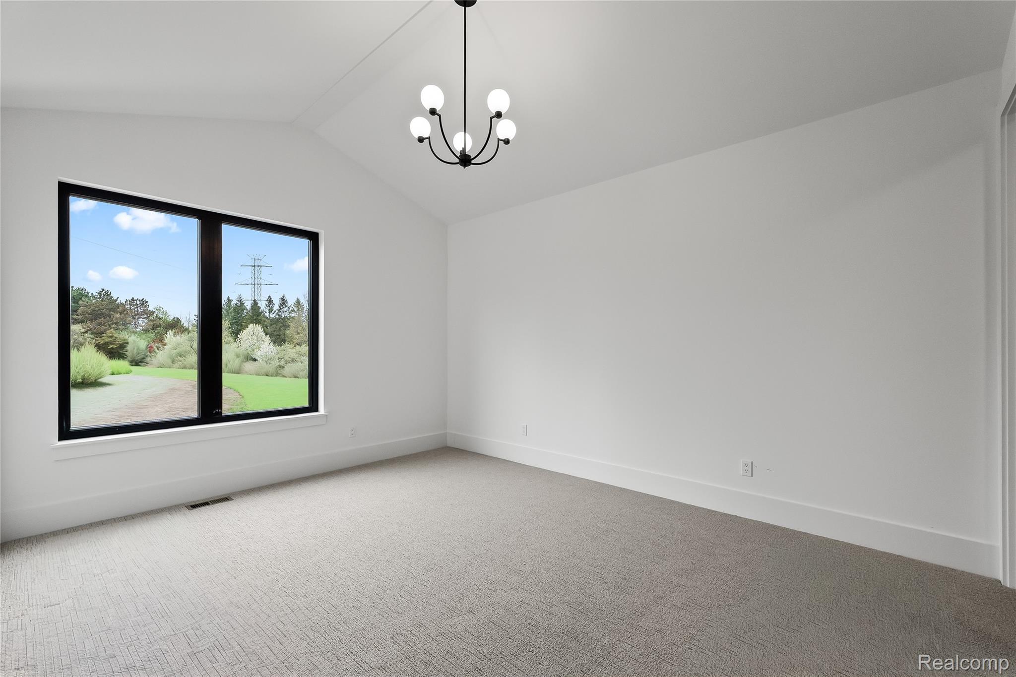 4369 The Heights Boulevard Property Photo 36