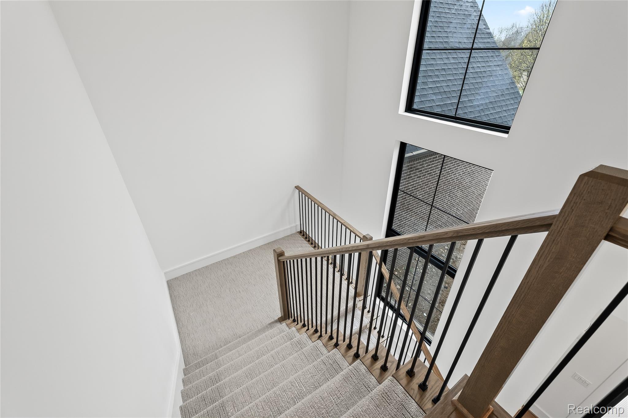 4369 The Heights Boulevard Property Photo 40