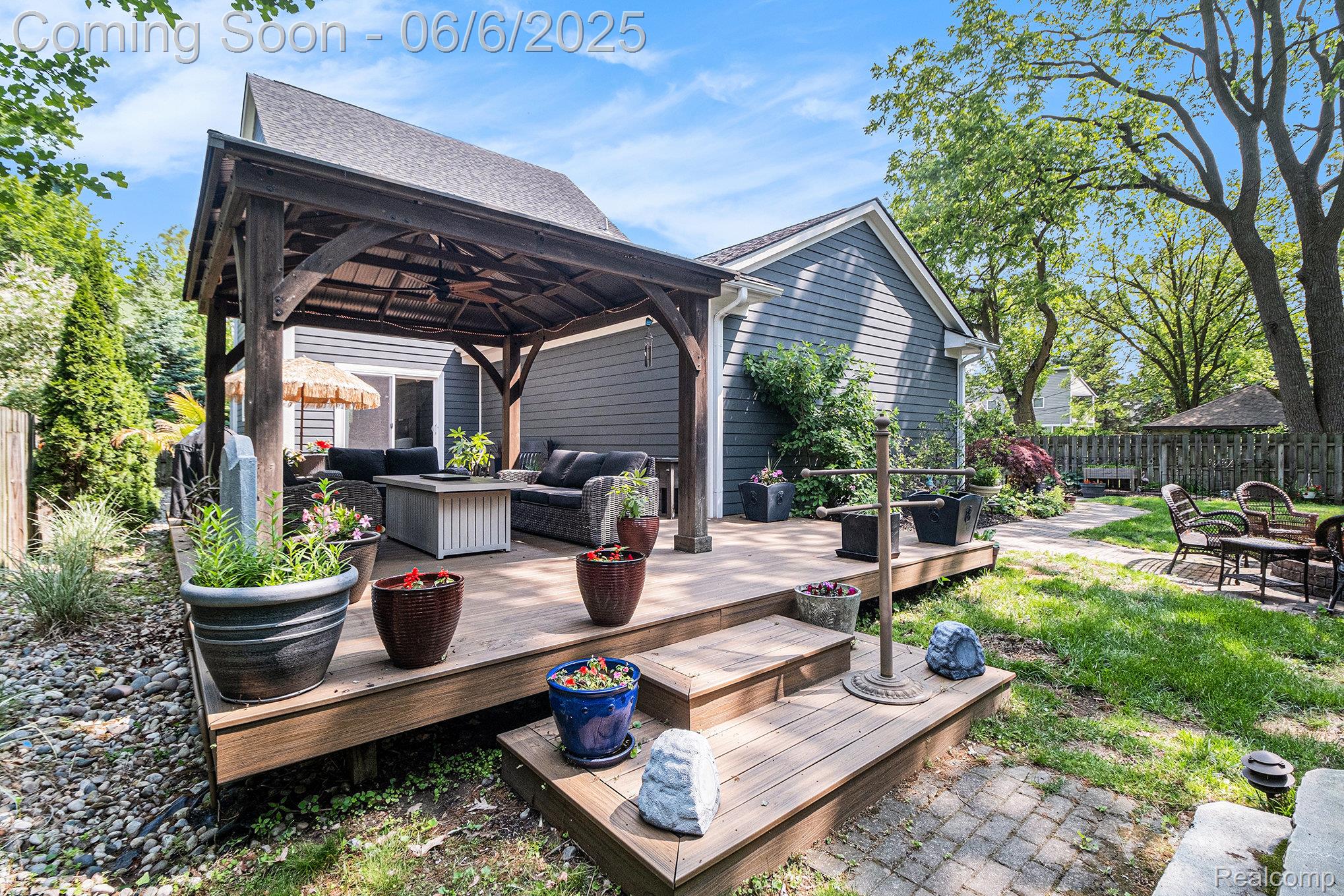 92 Kensington Blvd Property Photo 32