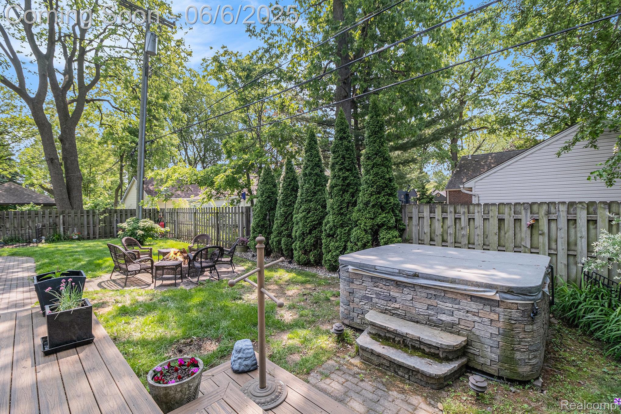 92 Kensington Blvd Property Photo 34