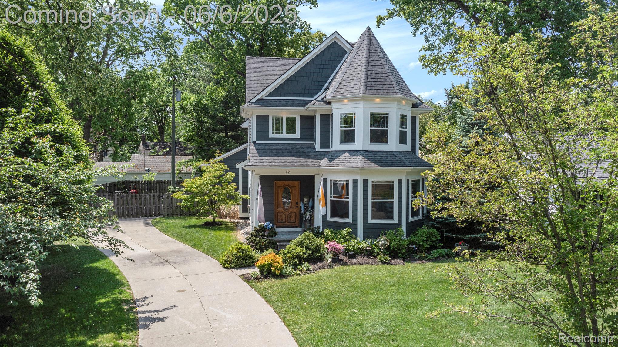 92 Kensington Blvd Property Photo 37