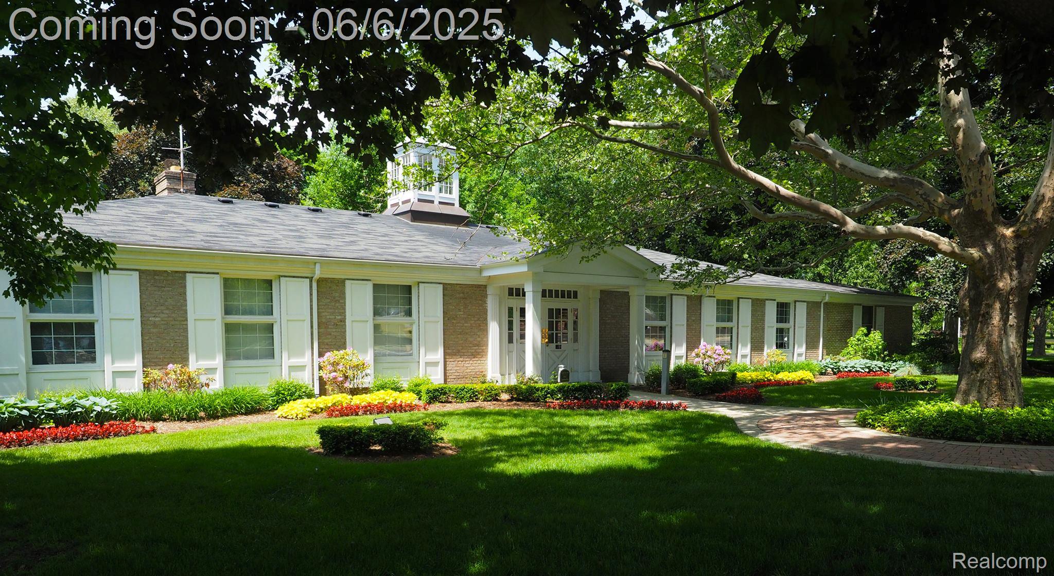 92 Kensington Blvd Property Photo 41