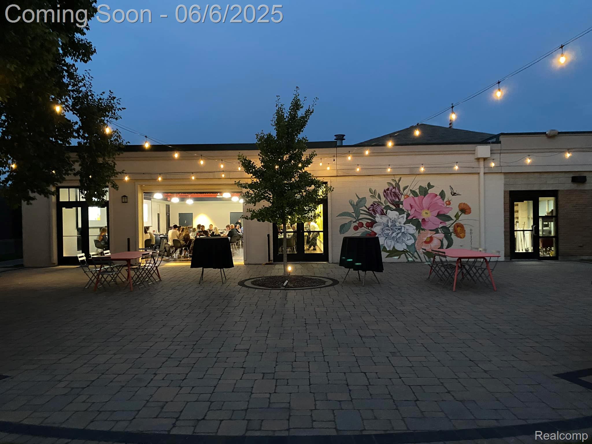 92 Kensington Blvd Property Photo 42